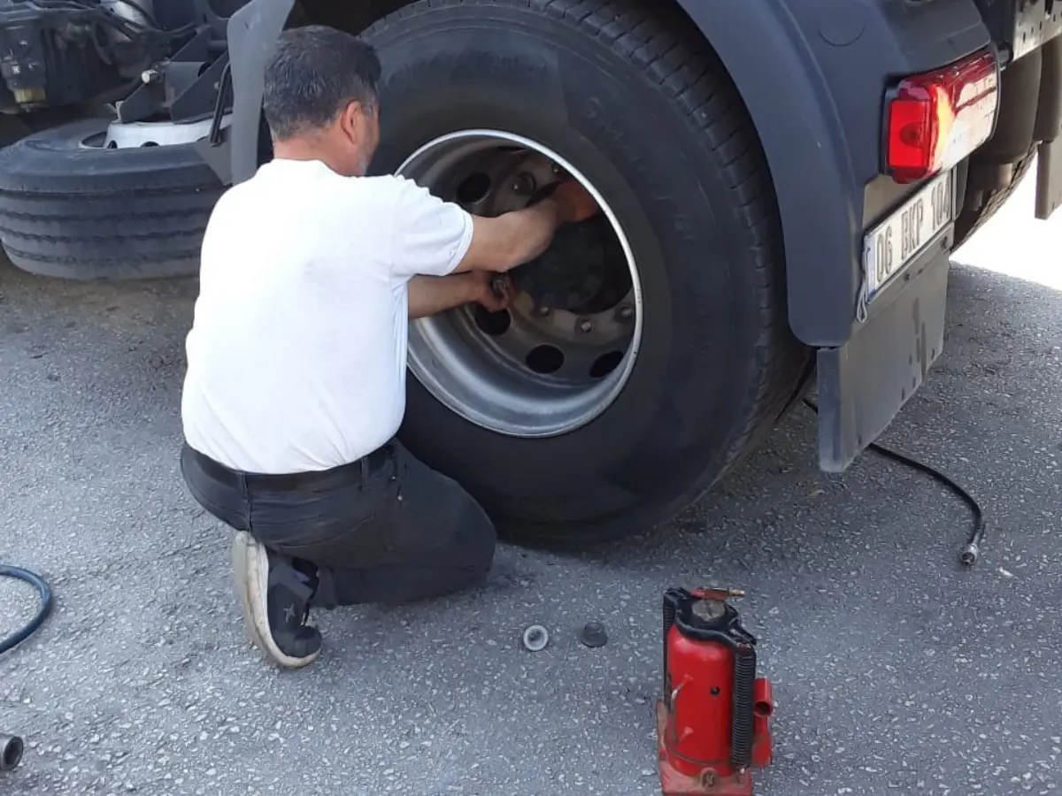 Sivas Oto Lastikçi